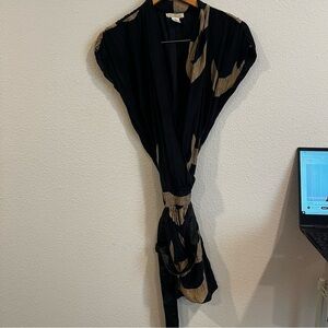 Harkham black and tan silk belted v neck dress size 4